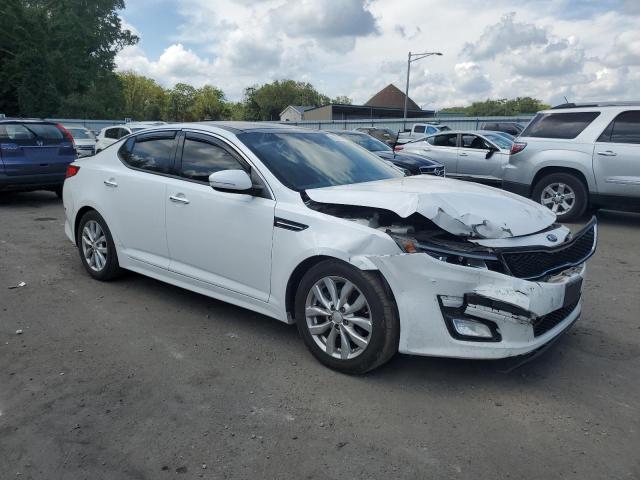 5XXGN4A7XFG440379 - 2015 KIA OPTIMA EX WHITE photo 4
