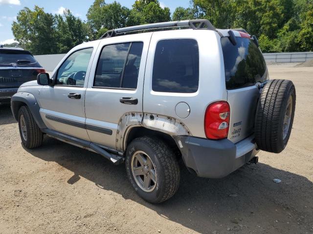 1J4GL38K15W722752 - 2005 JEEP LIBERTY RENEGADE SILVER photo 2
