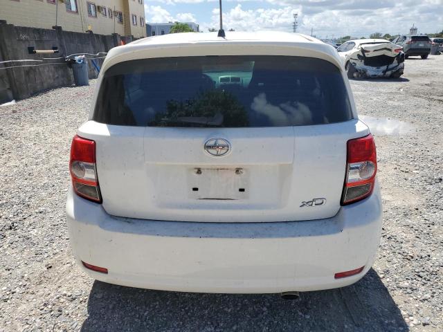 JTKKU4B40C1025069 - 2012 TOYOTA SCION XD WHITE photo 6