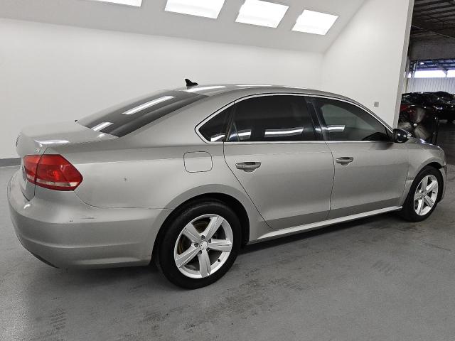 1VWBP7A37CC100425 - 2012 VOLKSWAGEN PASSAT SE SILVER photo 3