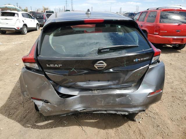 1N4AZ1CP2JC310181 - 2018 NISSAN LEAF S GRAY photo 6