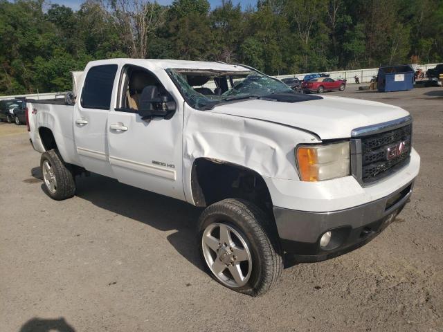 1GT121CG8BF252513 - 2011 GMC SIERRA K2500 SLT WHITE photo 4