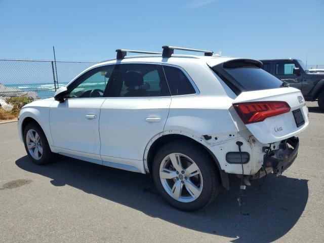 WA1BNAFY6J2024560 - 2018 AUDI Q5 PREMIUM PLUS WHITE photo 2