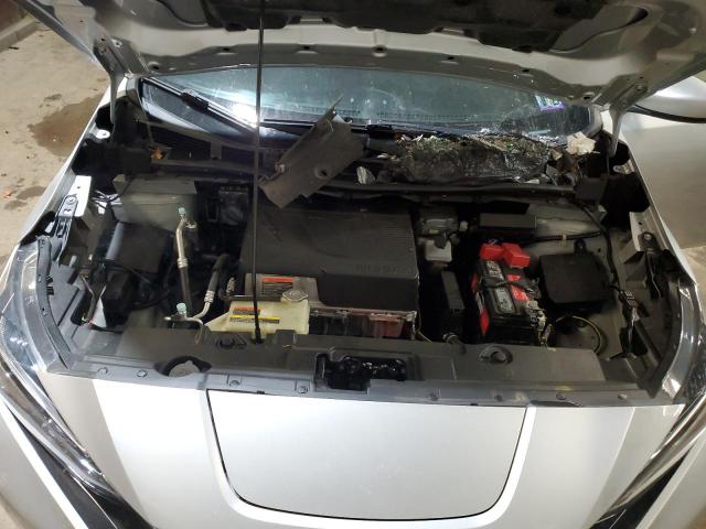 1N4AZ1CP8KC300269 - 2019 NISSAN LEAF S SILVER photo 11