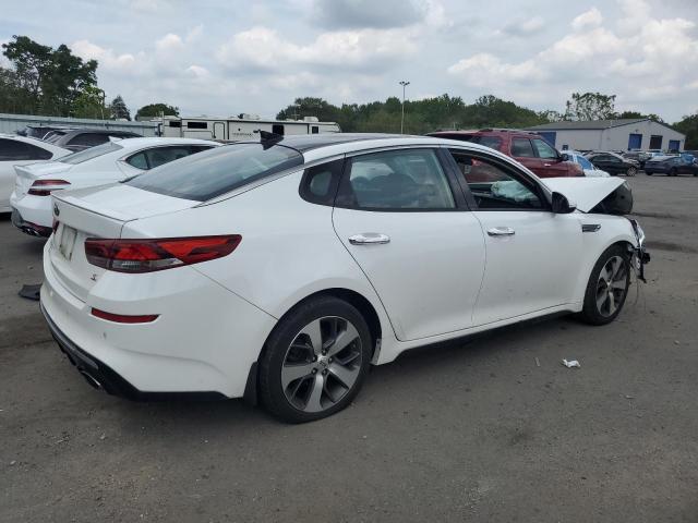 5XXGT4L3XKG365631 - 2019 KIA OPTIMA LX WHITE photo 3