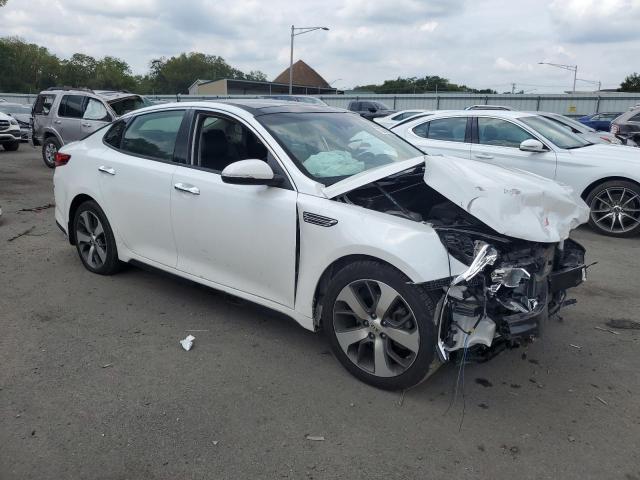5XXGT4L3XKG365631 - 2019 KIA OPTIMA LX WHITE photo 4
