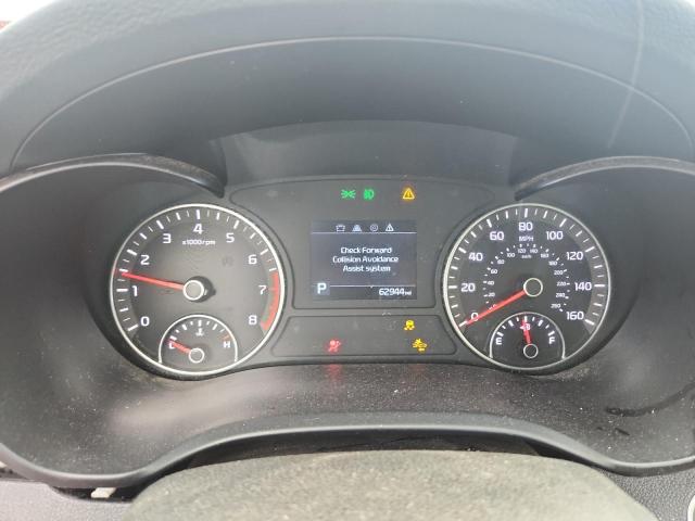 5XXGT4L3XKG365631 - 2019 KIA OPTIMA LX WHITE photo 9