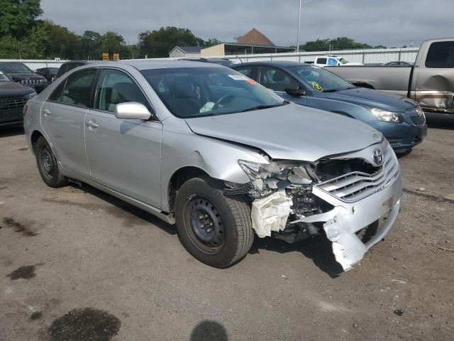 4T1BF3EK0BU192143 - 2011 TOYOTA CAMRY BASE Gümüş foto 4