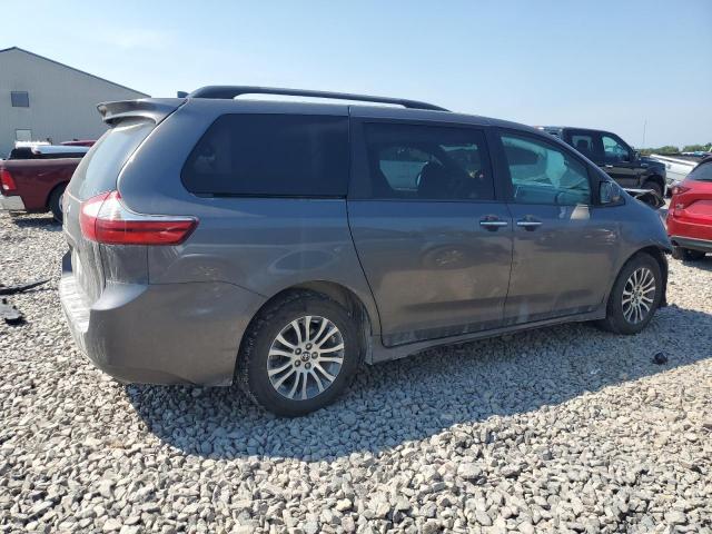 5TDYZ3DC9JS924854 - 2018 TOYOTA SIENNA XLE GRAY photo 3