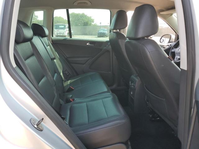 WVGAV7AX3BW536396 - 2011 VOLKSWAGEN TIGUAN S SILVER photo 11