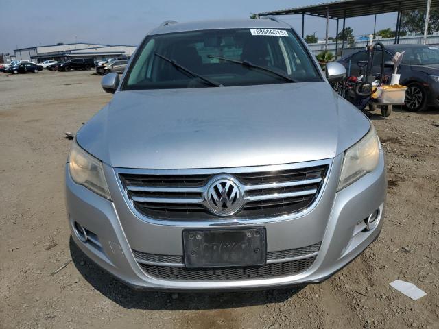 WVGAV7AX3BW536396 - 2011 VOLKSWAGEN TIGUAN S SILVER photo 5