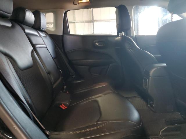 3C4NJDBB3JT176683 - 2018 JEEP COMPASS LATITUDE Schwarz Foto 11