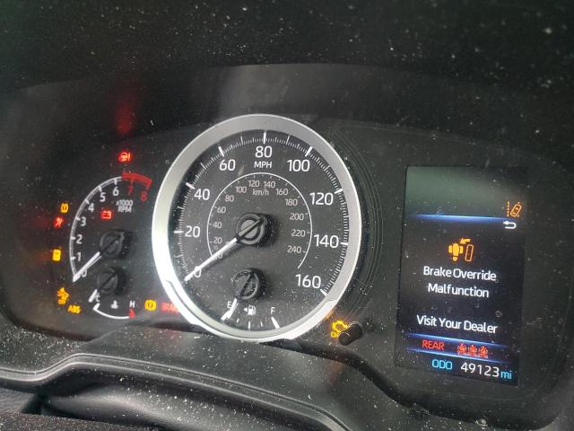 5YFEPMAE6NP383278 - 2022 TOYOTA COROLLA LE ვერცხლისფერი ფოტო 9