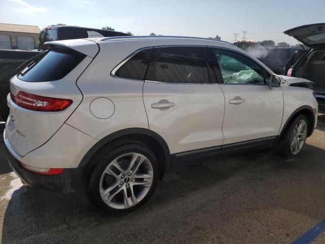 5LMCJ3D91HUL14368 - 2017 LINCOLN MKC RESERVE Biały zdjęcie 3
