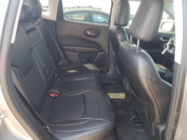 3C4NJDBB3JT178739 - 2018 JEEP COMPASS LATITUDE ვერცხლისფერი ფოტო 11