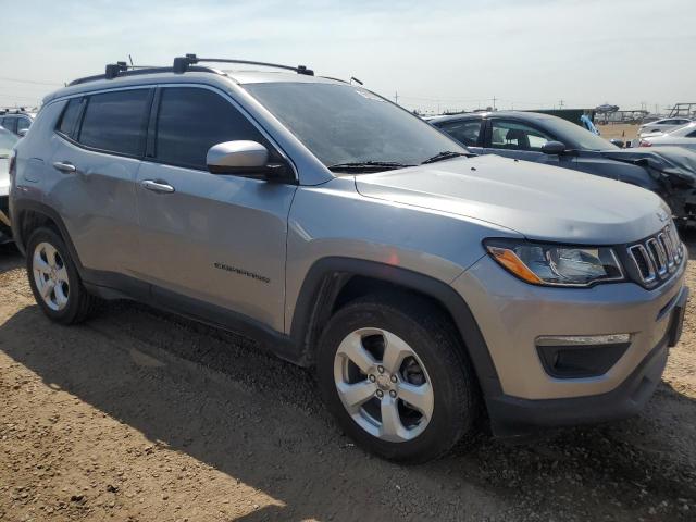 3C4NJDBB3JT178739 - 2018 JEEP COMPASS LATITUDE ვერცხლისფერი ფოტო 4