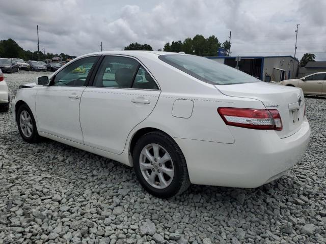 4T1BF3EK5BU732957 - 2011 TOYOTA CAMRY BASE თეთრი ფოტო 2