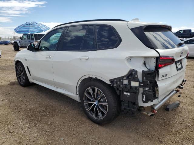5UXTA6C05P9R88938 - 2023 BMW X5 XDRIVE45E WHITE photo 2