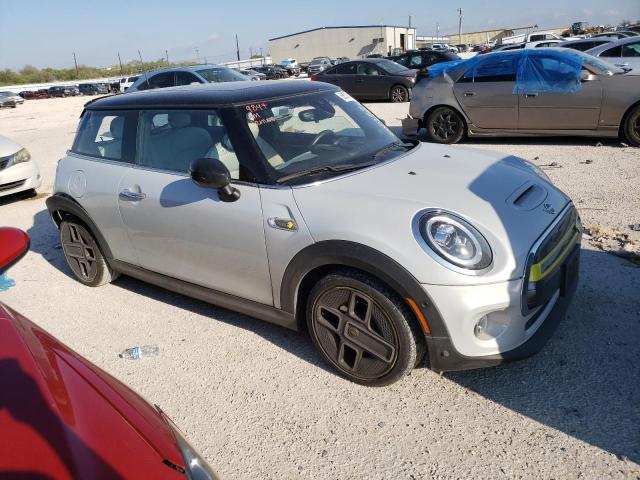 WMWXP3C06L2M33500 - 2020 MINI COOPER SE SILVER photo 4