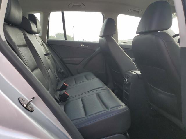WVGBV7AX1HW512613 - 2017 VOLKSWAGEN TIGUAN S SILVER photo 11