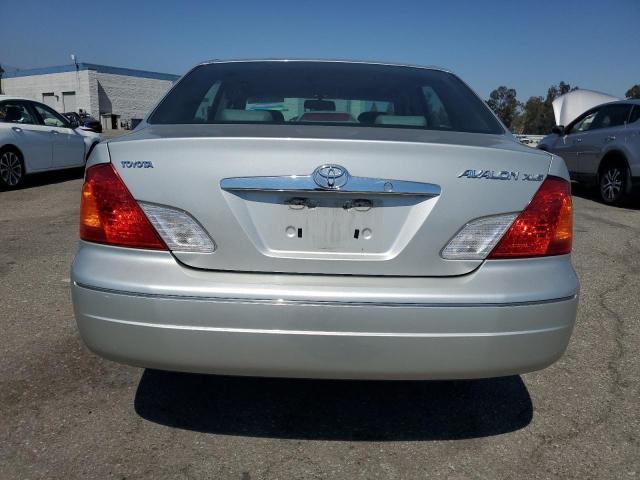 4T1BF28B72U206089 - 2002 TOYOTA AVALON XL 银色 照片 6