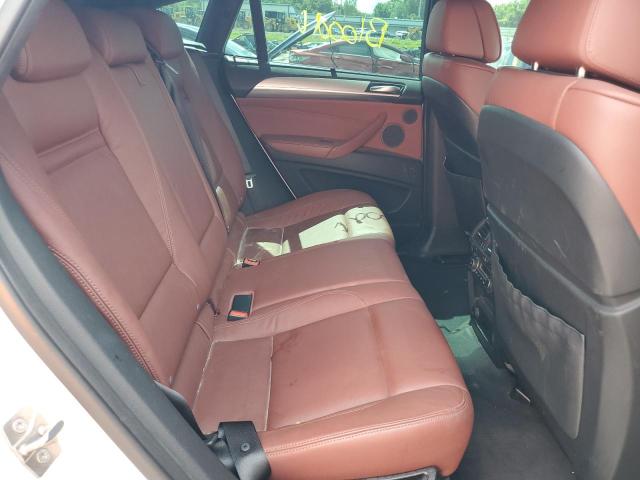 5UXFG8C51CLZ97149 - 2012 BMW X6 XDRIVE50I WHITE photo 10