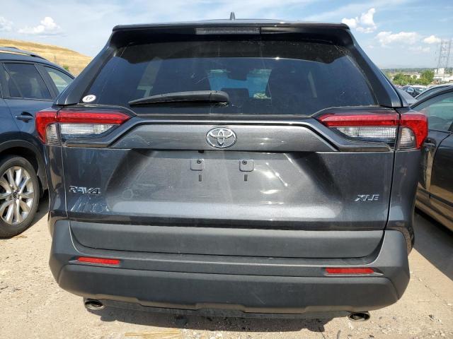 2T3W1RFV3LC034384 - 2020 TOYOTA RAV4 XLE GRAY photo 6