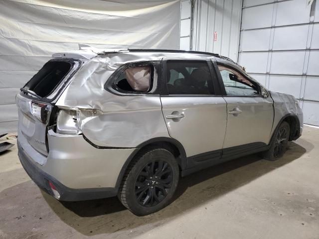 JA4AZ3A36JZ035511 - 2018 MITSUBISHI OUTLANDER SE ვერცხლისფერი ფოტო 3