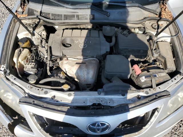4T1BF3EK9AU502594 - 2010 TOYOTA CAMRY BASE SILVER photo 11