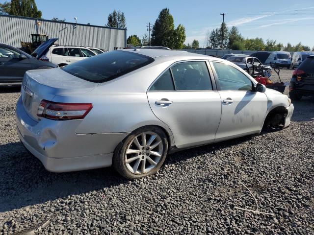 4T1BF3EK9AU502594 - 2010 TOYOTA CAMRY BASE SILVER photo 3