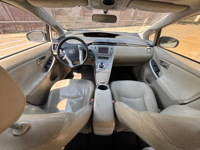 JTDKN3DU3C5492426 - 2012 TOYOTA PRIUS Beyaz fotoğraf 9