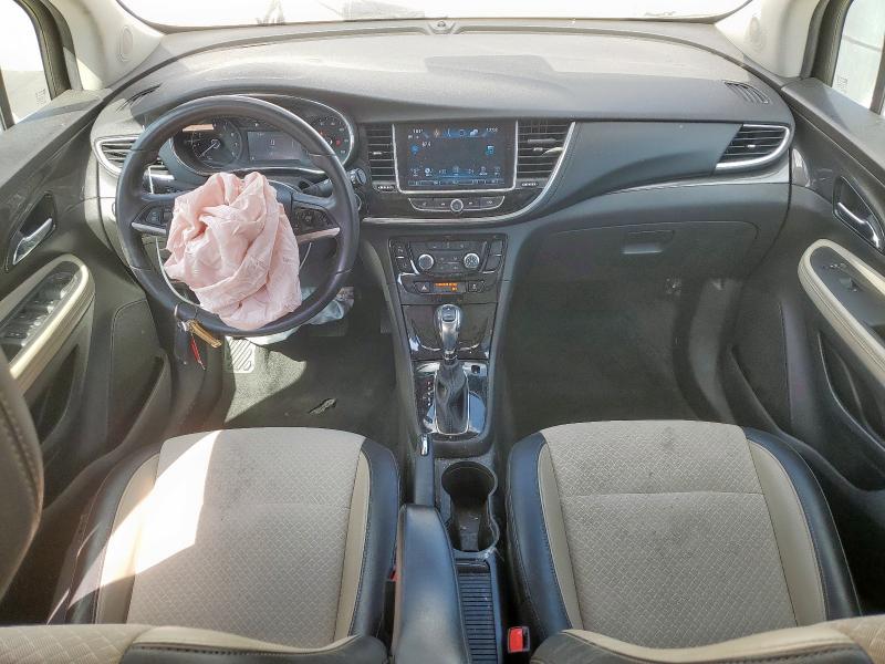 KL4CJASB0MB309650 - 2021 BUICK ENCORE PREFERRED WHITE photo 8