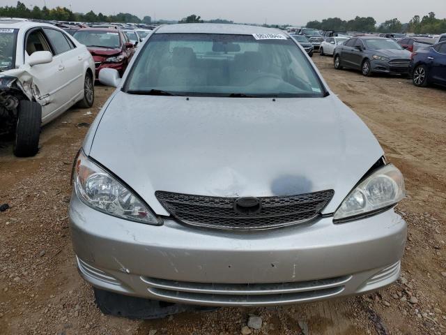 4T1BE32K63U685382 - 2003 TOYOTA CAMRY LE SILVER photo 5