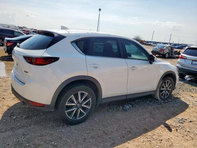 JM3KFACM8J1468749 - 2018 MAZDA CX-5 TOURING თეთრი ფოტო 3