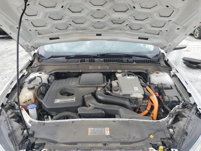 3FA6P0LU9KR285651 - 2019 FORD FUSION SE 白色 照片 11