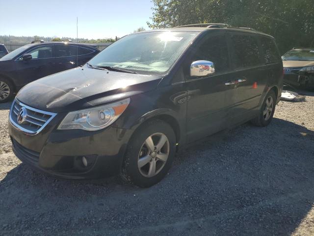 2010 VOLKSWAGEN ROUTAN SEL, 