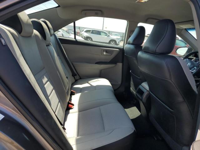 4T1BF1FK5GU253867 - 2016 TOYOTA CAMRY LE 灰色 照片 10