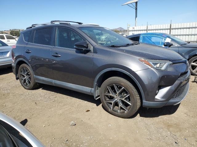 2T3JFREV0GW537873 - 2016 TOYOTA RAV4 SE CHARCOAL photo 4