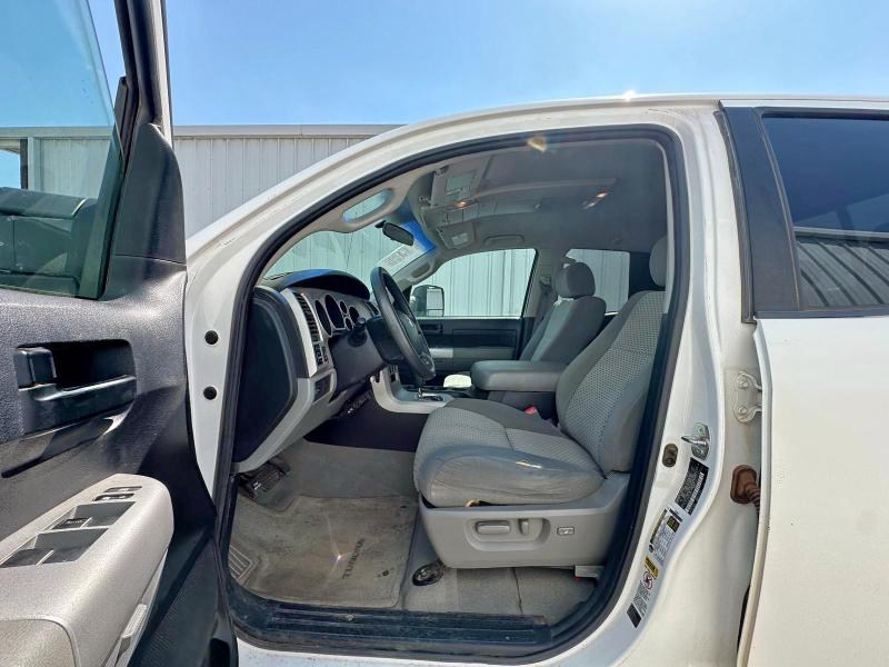 5TFCV54167X004537 - 2007 TOYT TUNDRA DOUBLE CAB SR5 WHITE photo 5
