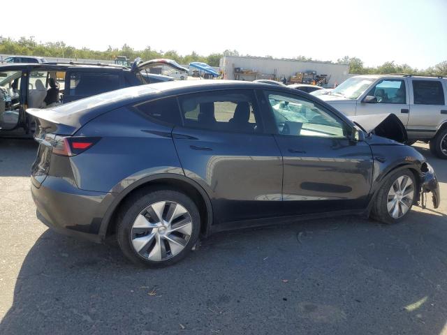 7SAYGDEE8RA222889 - 2024 TESLA MODEL Y Gris photo 3