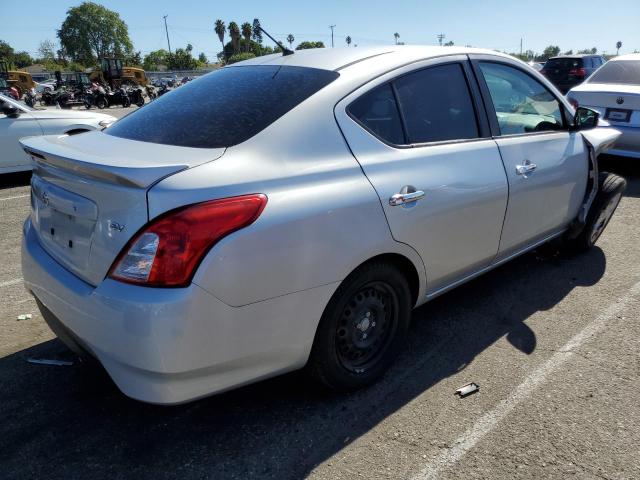 3N1CN7AP3HK433922 - 2017 NISSAN VERSA S SILVER photo 3