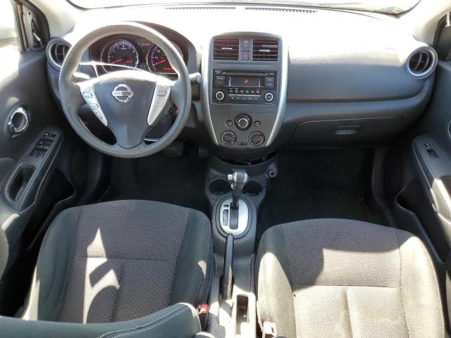 3N1CN7AP3HK433922 - 2017 NISSAN VERSA S SILVER photo 8