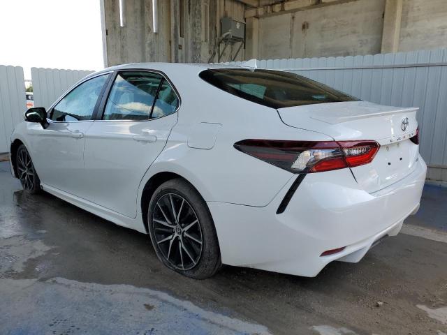 4T1G11AK3RU851809 - 2024 TOYOTA CAMRY SE NIGHT SHADE WHITE photo 2