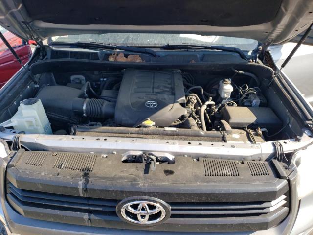 5TFRM5F1XFX083185 - 2015 TOYOTA TUNDRA DOUBLE CAB SR/SR5 SILVER photo 11