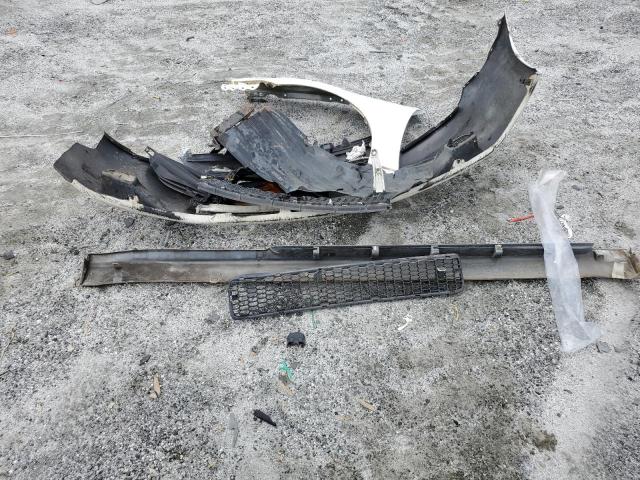 JTKDE177750002257 - 2005 TOYOTA SCION TC 白色 照片 12