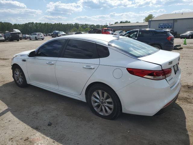 5XXGT4L35HG132250 - 2017 KIA OPTIMA LX WHITE photo 2