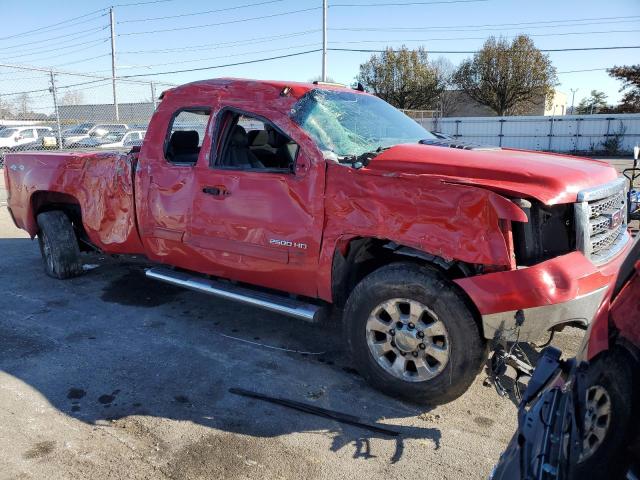 1GT220C81CZ295162 - 2012 GMC SIERRA K2500 SLE RED photo 4