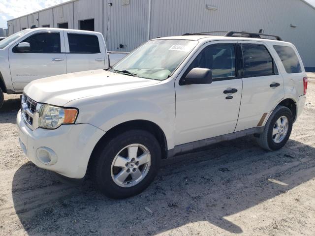 2009 FORD ESCAPE XLT, 