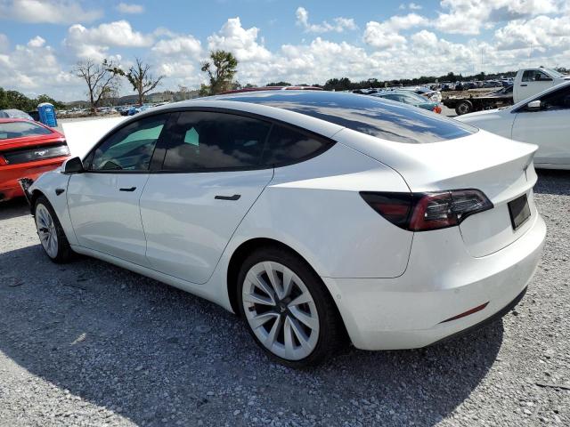 5YJ3E1EB3NF119653 - 2022 TESLA MODEL 3 白色 照片 2