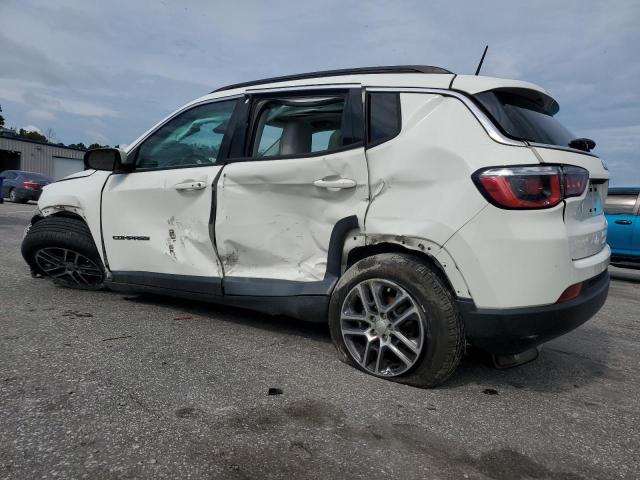 3C4NJCBB3JT468182 - 2018 JEEP COMPASS LATITUDE WHITE photo 2